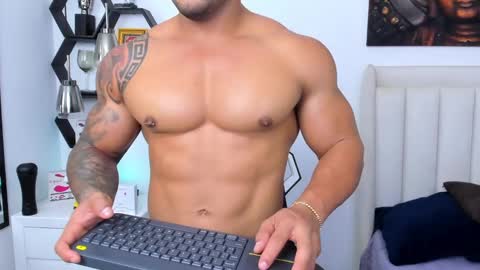 Snapshot of _matthew_santos_ chatting on 17, 2, 2025 _matthew_santos_ online show from 17, 2, 2025