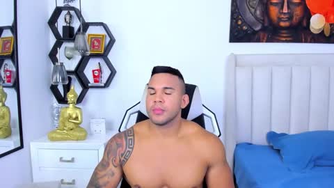 Snapshot of _matthew_santos_ chatting on 2, 10, 2025 _matthew_santos_ online show from 2, 10, 2025