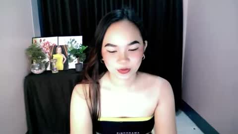 Snapshot of _maureen_ chatting on 10, 9, 2025 _maureen_ online show from 10, 9, 2025