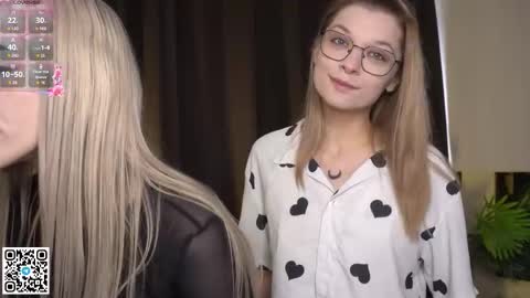 Snapshot of _medal_of_horny_ chatting on 2, 11, 2025 Elva and Kate online show from 2, 11, 2025