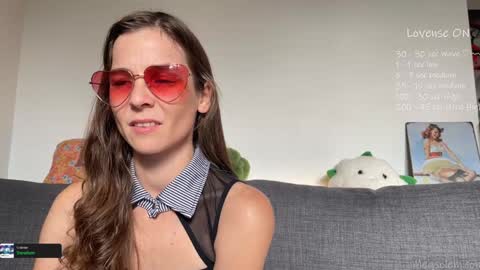 Snapshot of _meg chatting on 10, 11, 2025 Meg online show from 10, 11, 2025