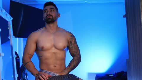 soy mike online show from 1, 2, 2025