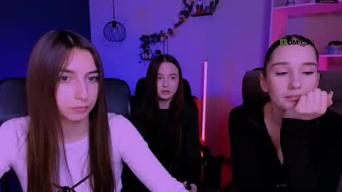 Snapshot of _mila_fire chatting on 12, 3, 2026 your Mila online show from 12, 3, 2026