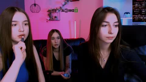 Snapshot of _mila_fire chatting on 23, 3, 2026 your Mila online show from 23, 3, 2026