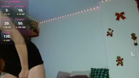 Snapshot of _mischa_xxx chatting on 14, 12, 2025 Mischa online show from 14, 12, 2025