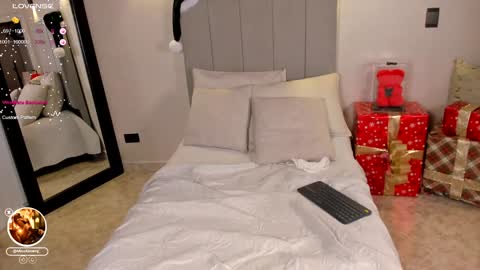 kimberley cruz online show from 23, 12, 2024