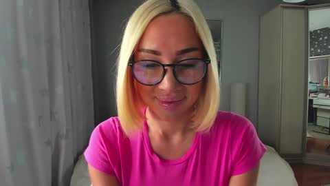 alienmito online show from 4, 11, 2025