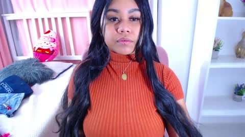 nahomi  online show from 18, 12, 2024