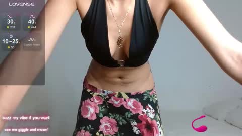 Snapshot of _nayade_ chatting on 18, 3, 2026 _nayade_ online show from 18, 3, 2026