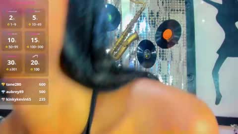 Snapshot of _nickyminach chatting on 27, 12, 2024 Nicky Please help me with your thumbs up its importan online show from 27, 12, 2024