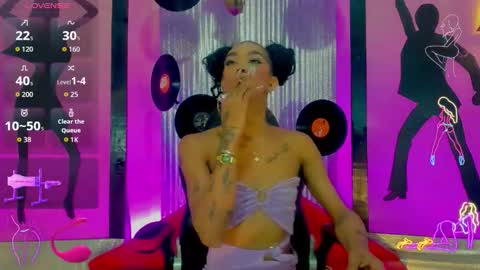 Snapshot of _nickyminach chatting on 27, 10, 2025 Nicky Please help me with your thumbs up its importan online show from 27, 10, 2025