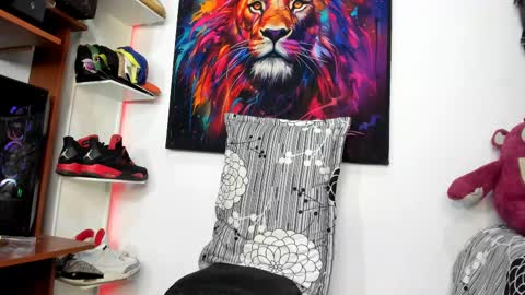 Snapshot of _pantera_09 chatting on 19, 2, 2025 Kevin online show from 19, 2, 2025