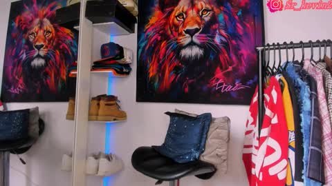 Snapshot of _pantera_09 chatting on 28, 10, 2025 Kevin online show from 28, 10, 2025