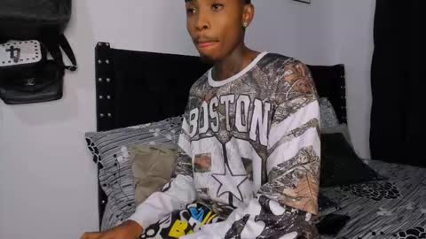 Snapshot of _pantera_09 chatting on 13, 11, 2025 Kevin online show from 13, 11, 2025