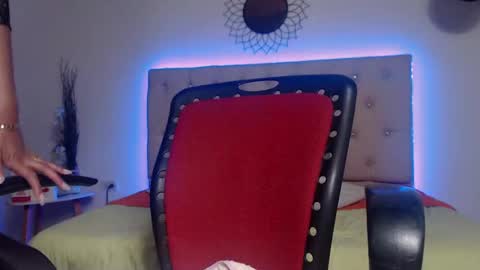 Paulina online show from 15, 9, 2025