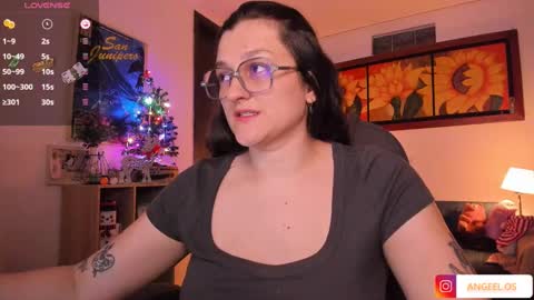 violeta ig  online show from 28, 12, 2024