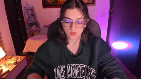 violeta ig  online show from 13, 10, 2025