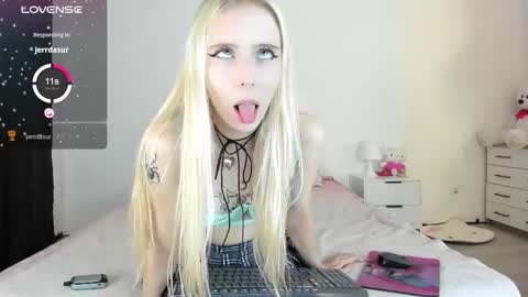 Snapshot of _pinkypay chatting on 15, 9, 2025 Pinky online show from 15, 9, 2025