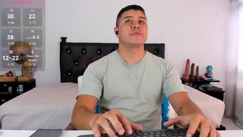 Snapshot of _ragnarb chatting on 29, 11, 2025 online show from 29, 11, 2025