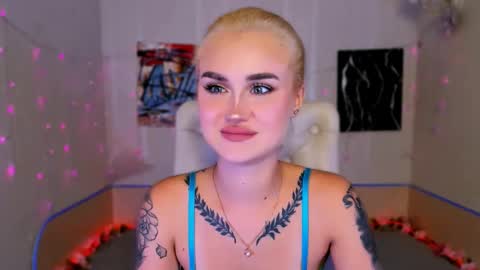 _ravena online show from 19, 10, 2025