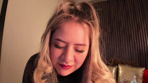 Snapshot of _rebecca1 chatting on 15, 1, 2025 rebecca online show from 15, 1, 2025