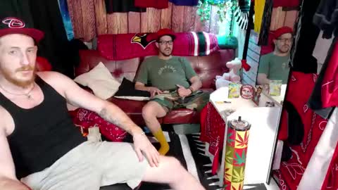 Snapshot of _redxxx chatting on 5, 11, 2025 REDxxx online show from 5, 11, 2025