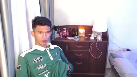 Snapshot of _rellvanxx chatting on 1, 3, 2025 _rellvanxx online show from 1, 3, 2025