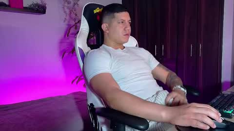 Roberto online show from 12, 10, 2025