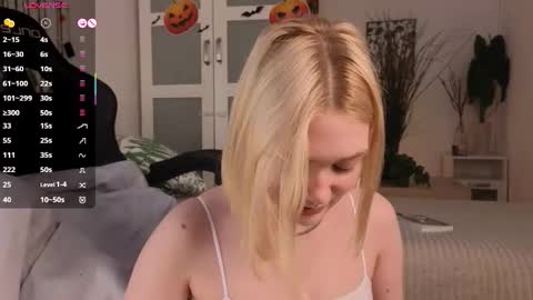 Snapshot of _rude_girl_ chatting on 24, 10, 2025 Eve online show from 24, 10, 2025