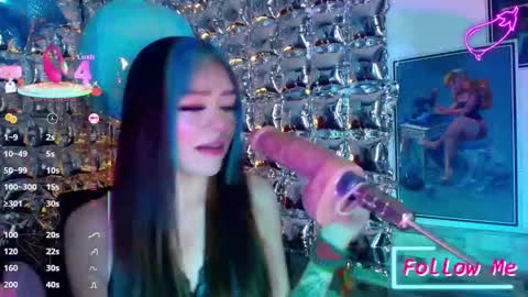 Snapshot of _sakura_sweet chatting on 26, 11, 2025 Zacura online show from 26, 11, 2025