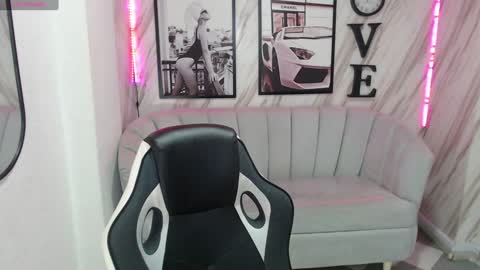 Samantha online show from 4, 2, 2025