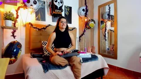 Snapshot of _samanthaa_foxx chatting on 19, 10, 2025 SAMANTHA FOX online show from 19, 10, 2025