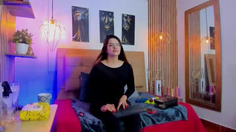 Snapshot of _samanthaa_foxx chatting on 3, 11, 2025 SAMANTHA FOX online show from 3, 11, 2025