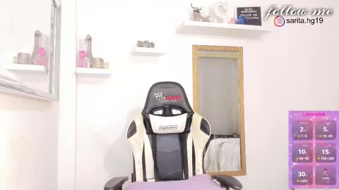 Snapshot of _sara_hernandez chatting on 1, 10, 2025 Sara intagram online show from 1, 10, 2025