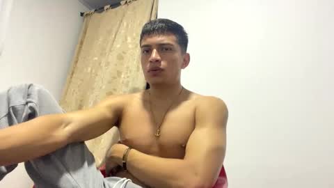 Juan Pablo-independent model online show from 26, 12, 2024