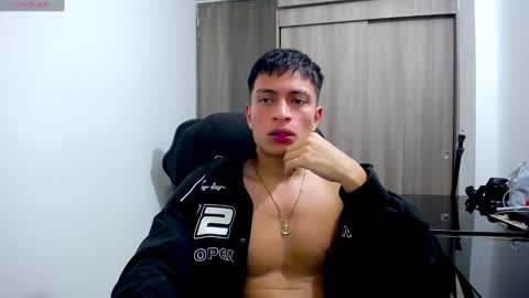 Juan Pablo-independent model online show from 28, 1, 2025