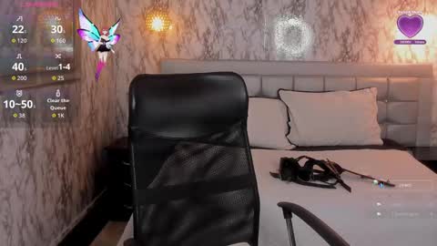 Lana  online show from 10, 10, 2025