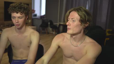 OLIVERpvt is open online show from 10, 1, 2025