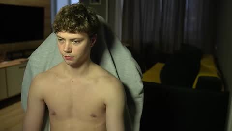 OLIVERpvt is open online show from 2, 2, 2026