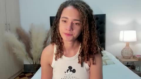 Snapshot of _sussi_ chatting on 7, 11, 2025 Sussi online show from 7, 11, 2025