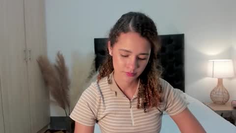 Snapshot of _sussi_ chatting on 12, 11, 2025 Sussi online show from 12, 11, 2025