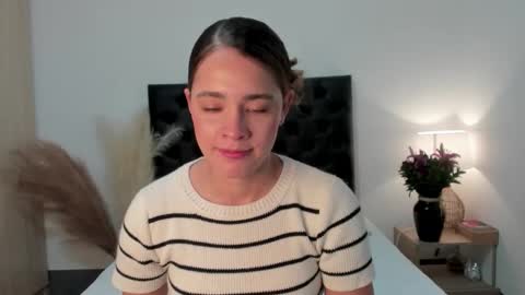 Snapshot of _sussi_ chatting on 21, 11, 2025 Sussi online show from 21, 11, 2025