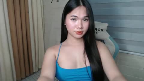 Snapshot of _sweetcummer chatting on 26, 10, 2025 Yanny online show from 26, 10, 2025