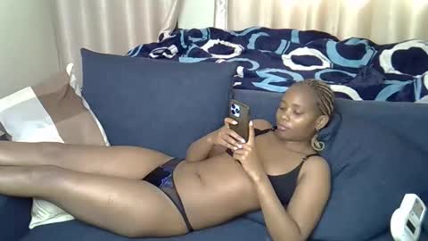 Snapshot of _sweetums chatting on 22, 12, 2025 Rosy Steph online show from 22, 12, 2025