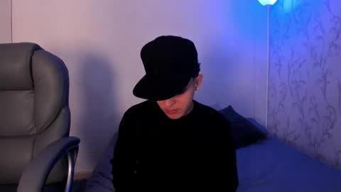 Snapshot of _taylorblack chatting on 16, 12, 2025 _taylorblack online show from 16, 12, 2025