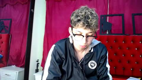 Thomas online show from 18, 2, 2025