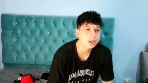 Snapshot of _thomas_hot_ chatting on 8, 1, 2026 Thomas online show from 8, 1, 2026