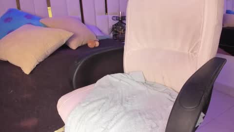 Rousse  online show from 11, 2, 2026