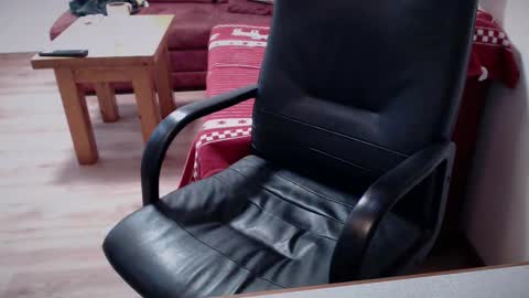 Snapshot of _trythis_ chatting on 1, 2, 2026 _trythis_ online show from 1, 2, 2026