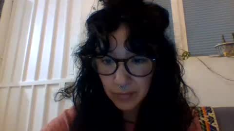 _tutti_frutti_ online show from 19, 1, 2025